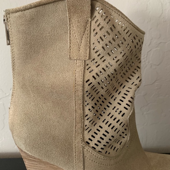 Crown Vintage IRIS wedge bootie - Picture 6 of 6